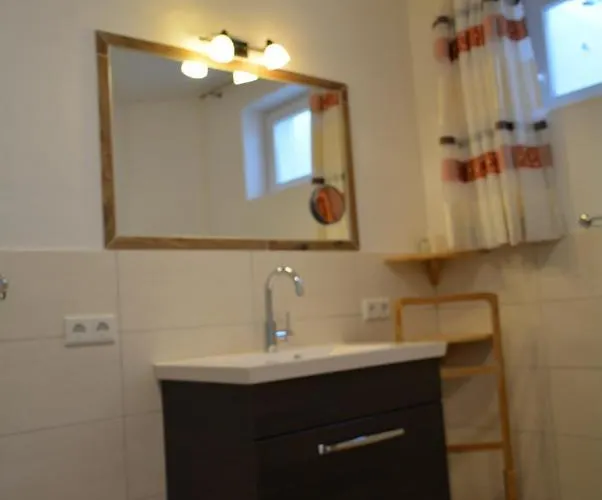 Sunnseitn شقة هاوس إم إنيستال